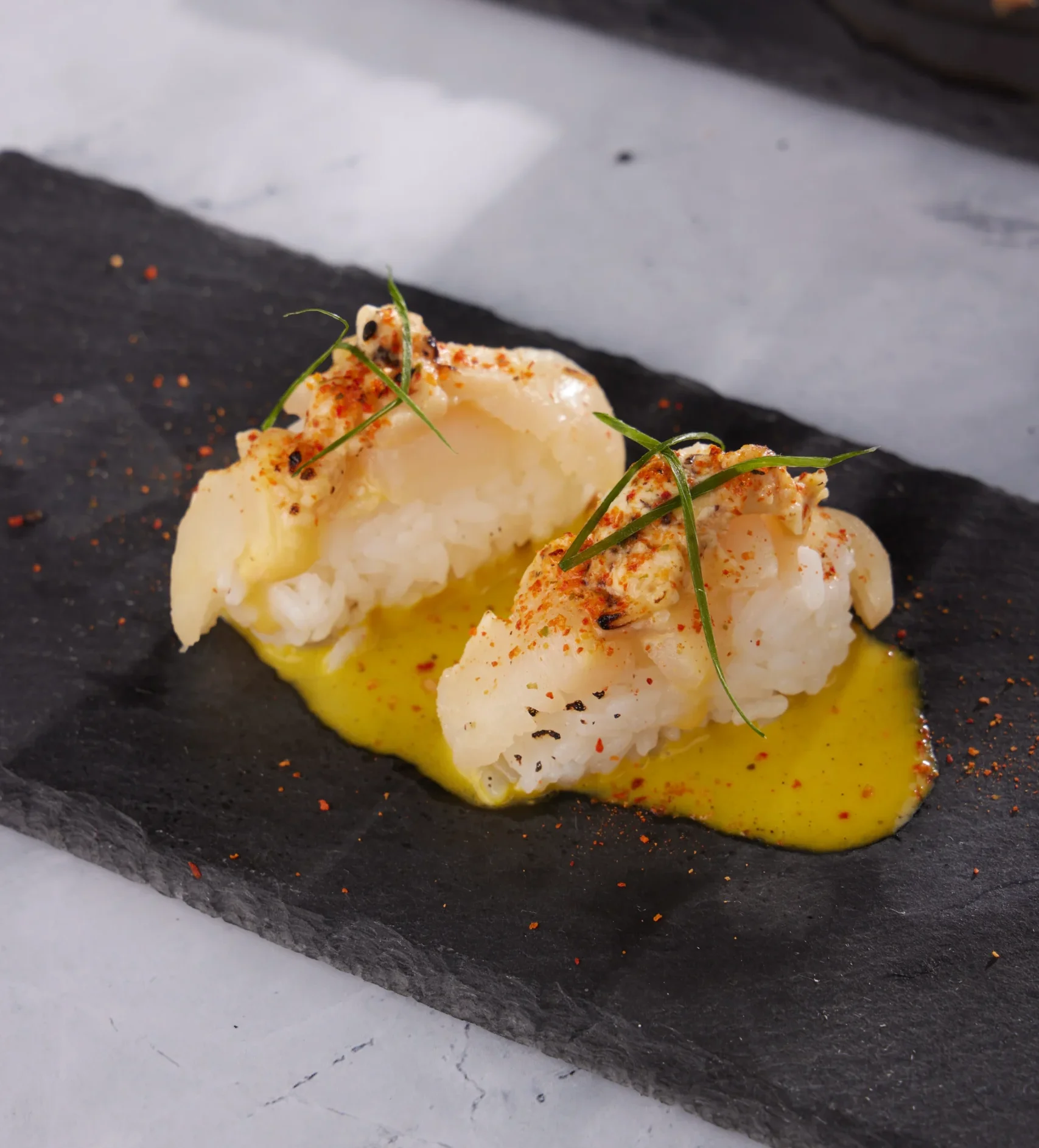 SL-Carta-Sugeridos-20260030 Nigiri scallops